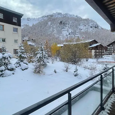 De Standing Avec Balcon Ensoleille, 3 Chambres, Au Coeur De - Fr-1-694-322 Lejlighed Val-dʼIsère